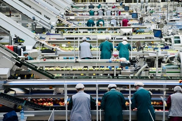 Comment évaluer et choisir un système de gestion des ressources humaines pour une PME de l'industrie textile?
